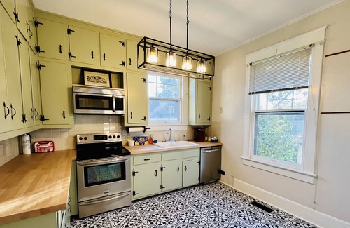 Elizabeth City Casa | Historic Elizabeth City home "Safe Harbor"