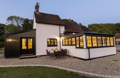 Plumpton Green Casa | Historic Farmhouse Retreat Foot of the South Downs