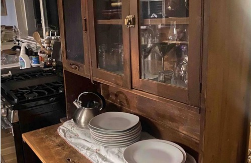 Rapid City Otro | Historic Farmhouse