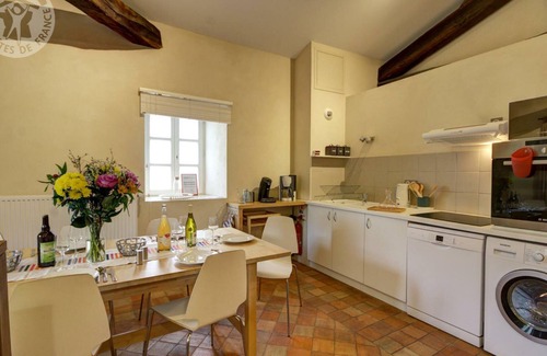 Sainte-Croix-en-Jarez Cabaña | Amplio Gîte Histórico con Jardín - Ideal para Familias, Mascotas Permitidas