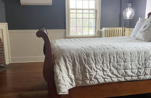 South Glastonbury Casa | Historic Getaway in South Glastonbury