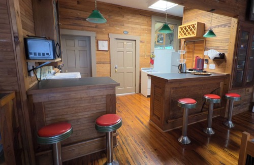 Goshen Casa | Historic Goshen Post Inn - A unique Place to stay in Rockbridge County, VA