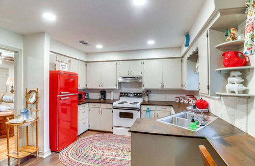 Higden Casa | Historic Greers Ferry Home < 2 Mi to Shiloh Marina