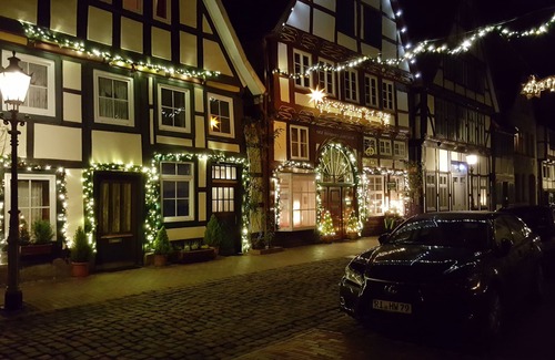 Rinteln Condominio | Hist. permite entramado de madera de 1571, a pesar de estar tranquila, centro de Mascotas