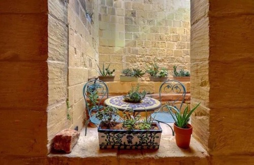 Victoria Casa | Historic Hideaway; Stunningly Converted Studio