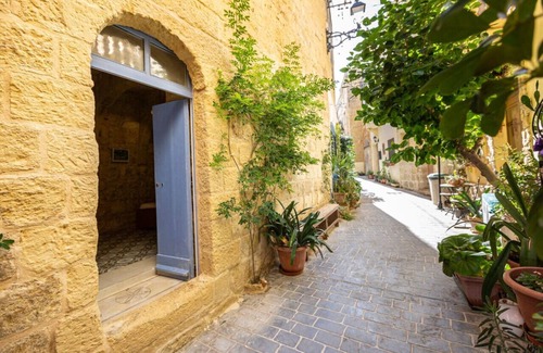 Victoria Casa | Historic Hideaway; Stunningly Converted Studio