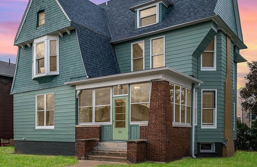 Michigan City Apartamento | Historic Hideaway: Cozy Stay Near Beach & Downtown