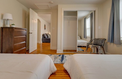 Eastwood Casa | Historic home perfect for couples and families!