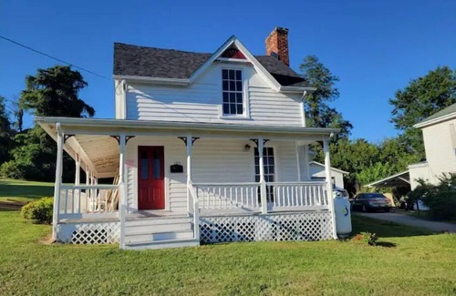 Rocky Mount Casa | Historic Home Victorian Entire Second Level
