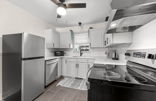 Vancouver Casa | Historic Home W/ RV Hookups DT Location