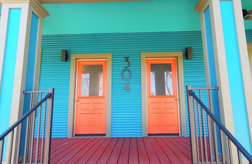 Shiner Casa | Historic Home with Whimsical Theme located 3 blocks from Shiner Brewery