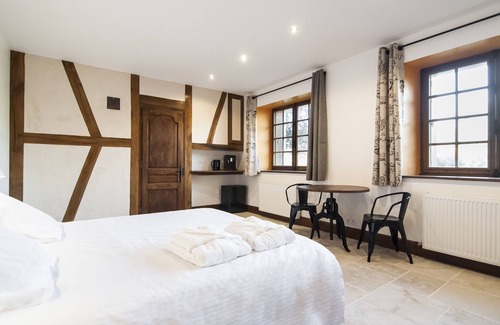 Eguilly Casa | Historic house with spa, sauna and hammam