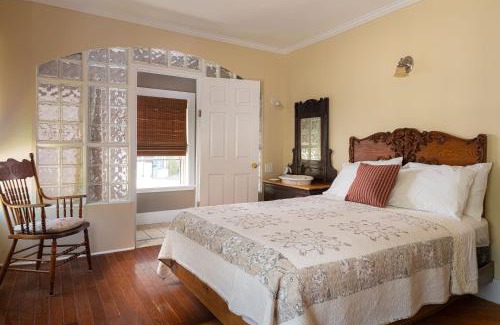 Port Albert Casa | Historic Inn vacation Rental