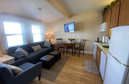 Capitola Cabaña | Historic Lawn Way Cottage in the Heart of Capitola Village
