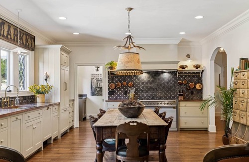 Leipers Fork Casa | Historic Leiper's Fork Inn