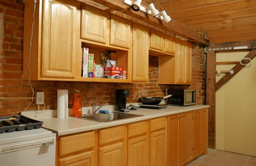 Albany Apartamento | SuiteHistoric Loft Suite @ Downtown Albany w / Parking!