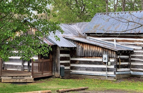 Buena Vista Cabina | Cabaña histórica en retiro de granja