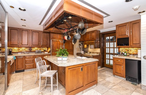 Mile Square Casa | Historic luxury townhouse in the heart of downtown Indianapolis