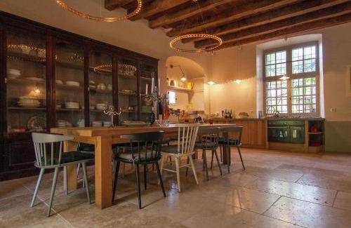 Cenevieres Casa | Historic Mansion by River Cénevières