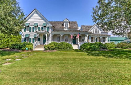 Historic Downtown Manteo Casa | Historic Manteo House on Roanoke Sound with Dock!