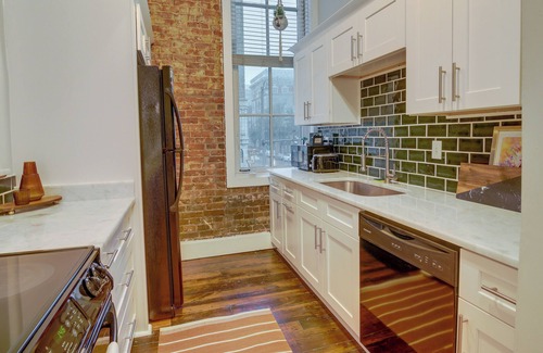 Downtown Memphis Condominio | Historic Memphis Condo: Walk to Beale Street!