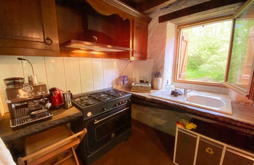 Brigueil-le-Chantre Casa | Historic Mill Getaway: Romantic Vacations with a 4-Person SPA
