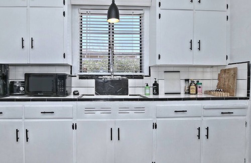 Encanto Apartamento | Historic Midtown Phoenix Bungalow with New 2025 AC