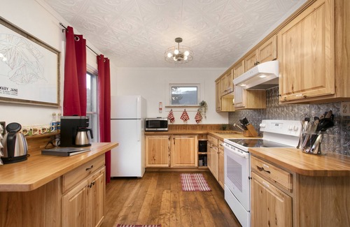 Georgetown Casa | Historic Mountain House close to skiing & outdoor adventures