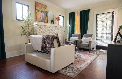 Lake Cherokee Apartamento | Historic Orlando Casita Love Apt A with backyard