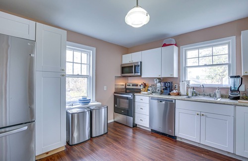 Poughkeepsie Casa | Historic Poughkeepsie Home Near Arlington & Vassar