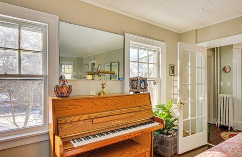 Poughkeepsie Casa | Historic Poughkeepsie Home Near Arlington & Vassar