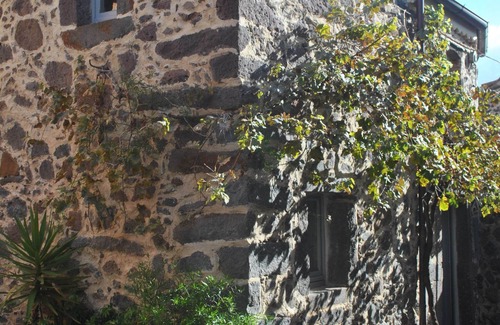 Paulilatino Casa | Historic renovated cottage, perfect for touring all over the Island