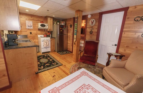 Wyomissing Casa | Historic Restored Amish Homestead 1-BR Barn Loft