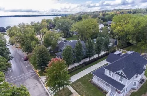 Lake Geneva Casa | Historic Retreat - steps from the Lake and Downtown