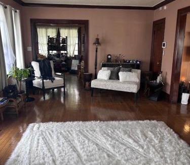 Detroit Casa | Historic Retreat