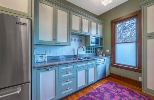 Hood River Casa | Historic Roe Parker 30 day minimum