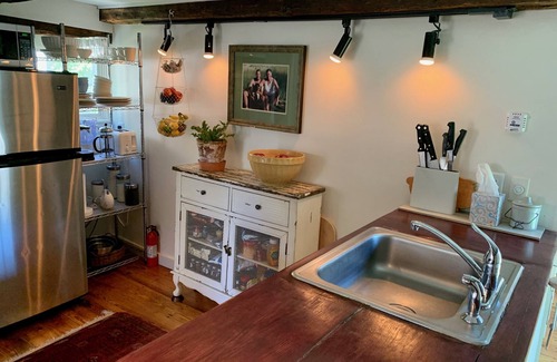 Commercial Street Cabaña | Histórica cabaña de marineros en el corazón de Provincetown, a pasos de la playa