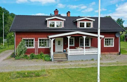 Vetlanda Casa | Historic School In Scenic Småland