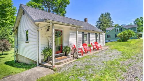 Brockton Casa | Historic Sears River Home (Main Level) on 10 Acres