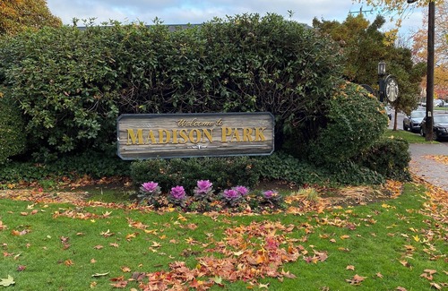 Madison Park Casa | Historic Seattle Charmer - Mini Madison Park Manor