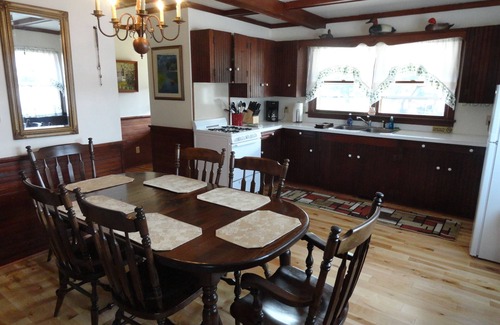 Port Ontario Cabina | Historic Selkirk Lighthouse-2ND FLOOR ONLY