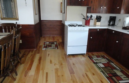 Port Ontario Casa | ¡Histórico faro del río Salmon de 1838 - Casas Abiertas mensuales ahora disponibles!