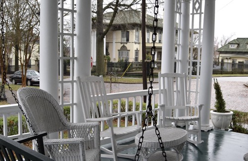 Lynchburg Casa | Histórica casa de seis dormitorios cerca del centro de Lynchburg
