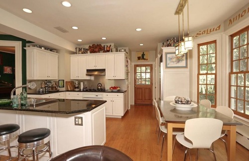 Ridgewood Casa | Historic Suburban Living, Convenient to Town and NYC