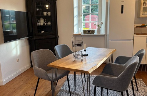 Bayerisch Eisenstein Casa | Historic train attendant's cottage on the Arber