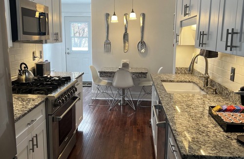 Highlands Casa | Historic three-level home in the Highlands