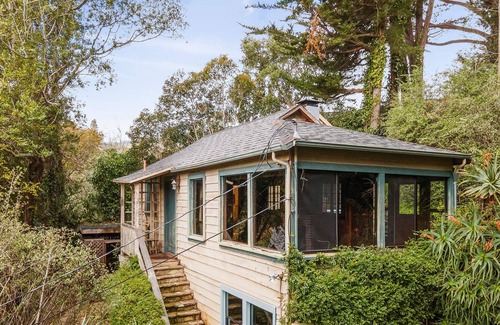 Mill Valley Cabaña | Historic Town Center Cottage