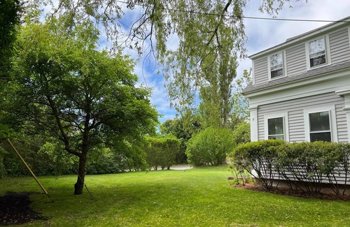 North Truro Casa | Historic Truro Charmer near Bay and Ocean
