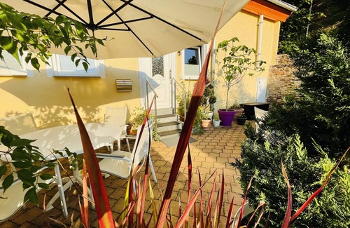 Ginsheim-Gustavsburg Casa | Historic vacation home on the Main, 110 sqm, large terrace, modern and renovated