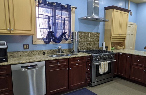 Sunbury Casa | Historic Victorian dream house along the Susquehanna River